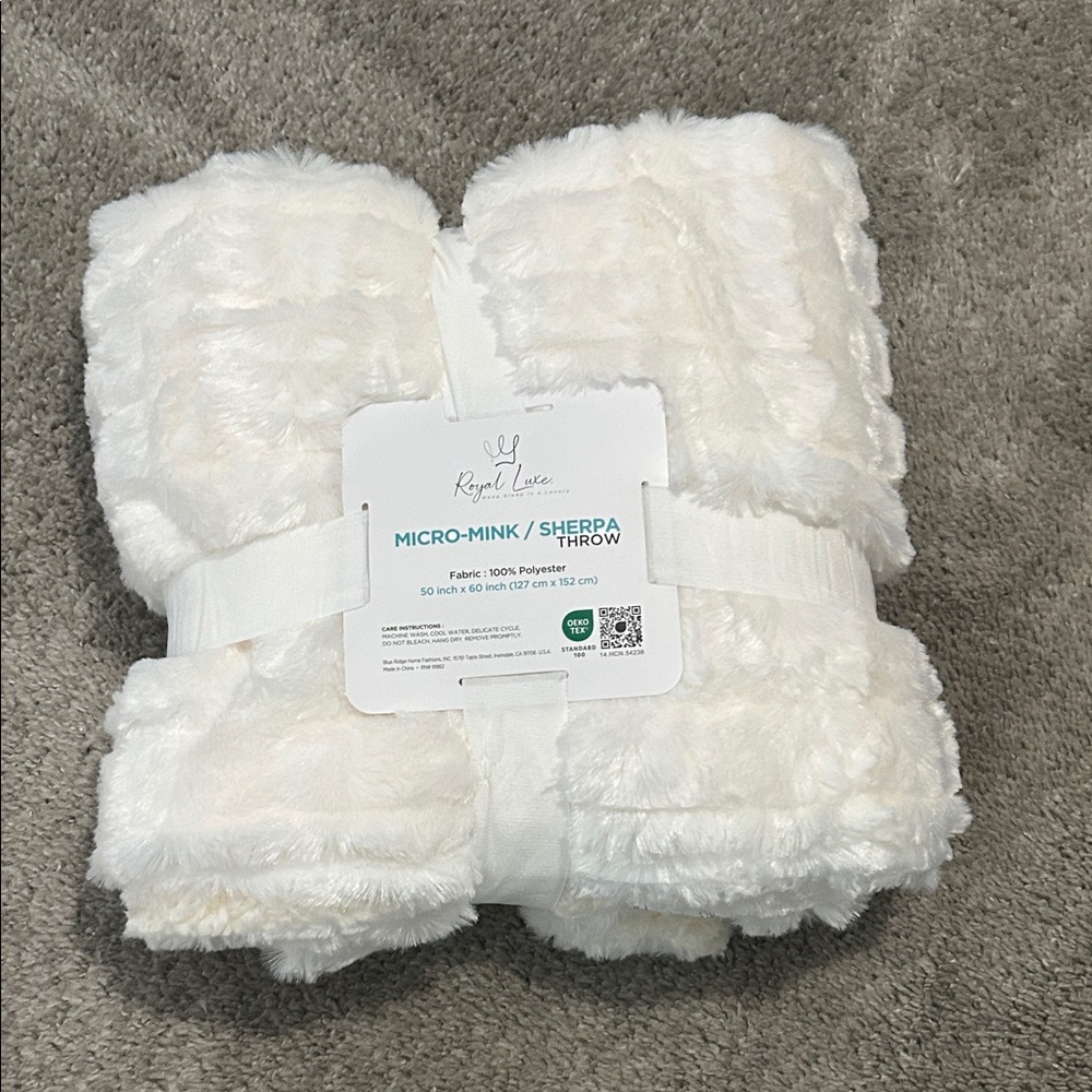 White Micro-Mink Sherpa Throw